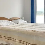 Three-bedroom With Sea View In Okrug Donji 度假居 多吉奥科如